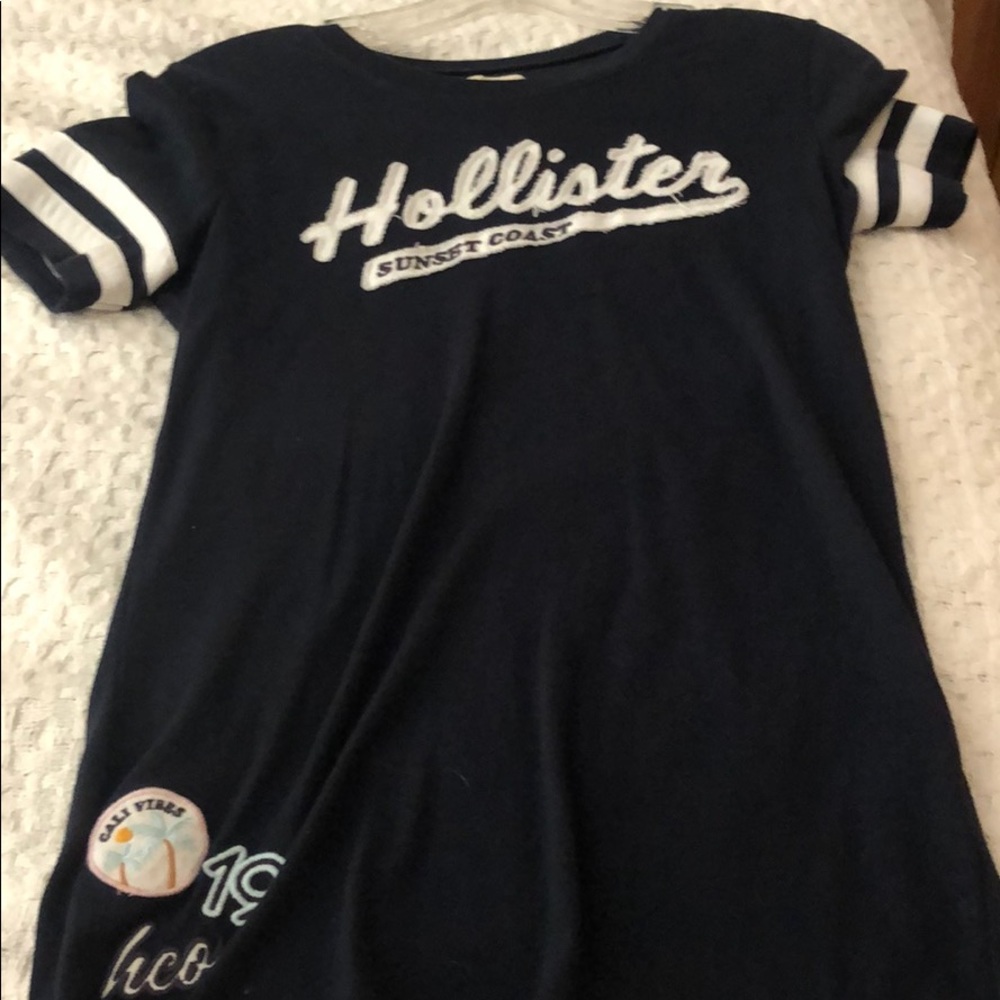 Hollister t-shirt